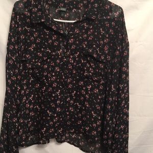 Floral long sleeves crop top🌸